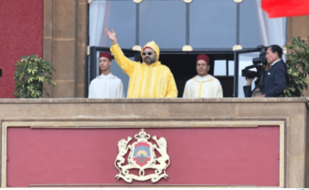 البرلمان يطالب بـ”اللباس الوطني” أمام الملك
