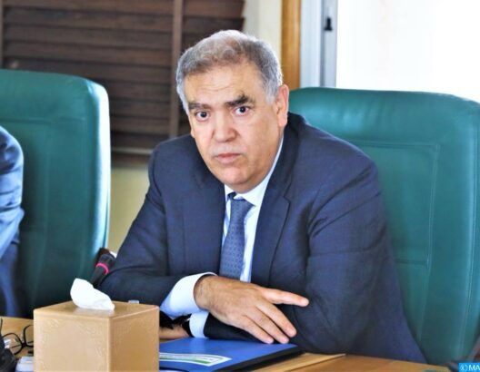 أكد وزير الداخلية أن المغرب قد أعد برنامجا بقيمة 100 مليار سنتيم لتأهيل وعصرنة الأسواق الأسبوعية ومختلف فضاءات الأشنطة الاقتصادية..