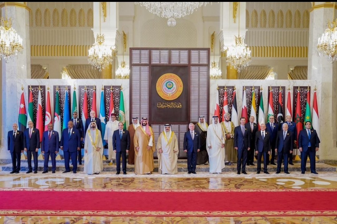 عزيز أخنوش يمثل صاحب الجلالة الملك محمد السادس نصره الله بمملكة البحرين .